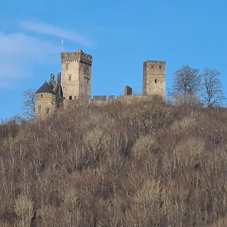 Burgblick Apartamento Pelm